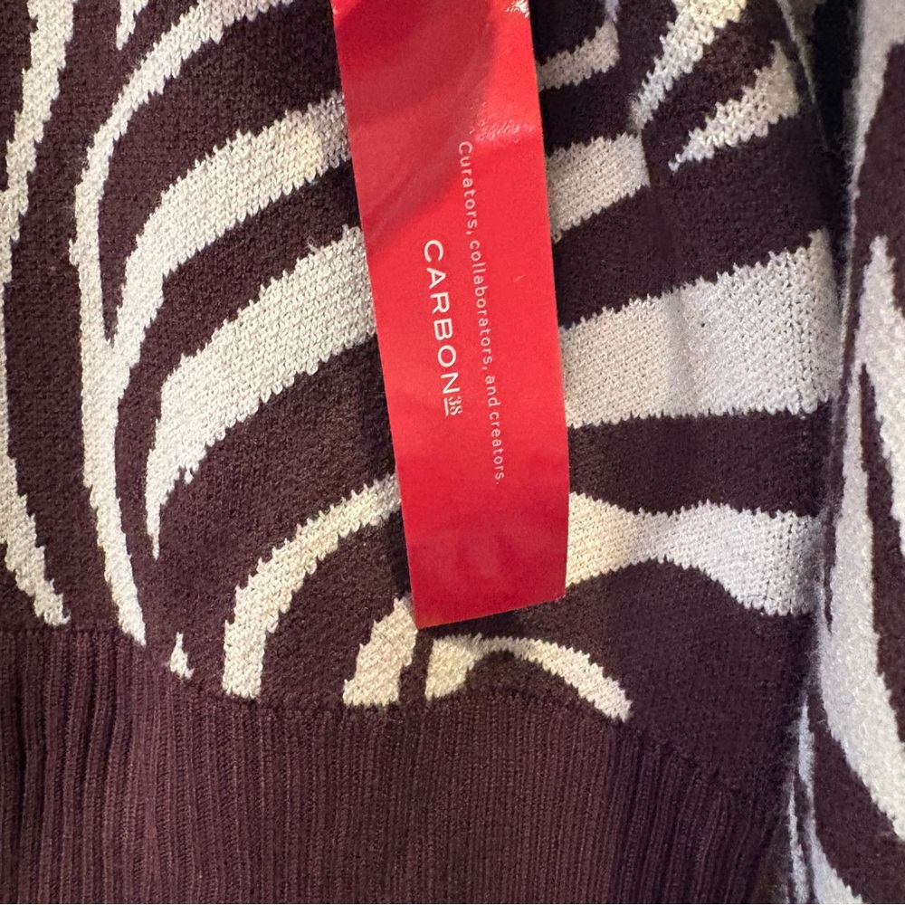 Carbon38 NWT $128 Zebra Print Crewneck Knit Sweater Brown & Cream S P2P 21-23” - Picture 11 of 12